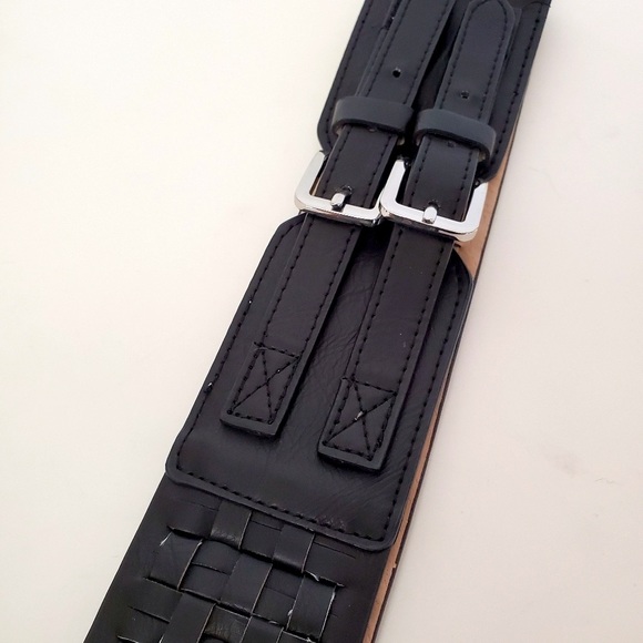 Black Wide Weaved Faux Leather Belt 🤩 - Picture 3 of 8